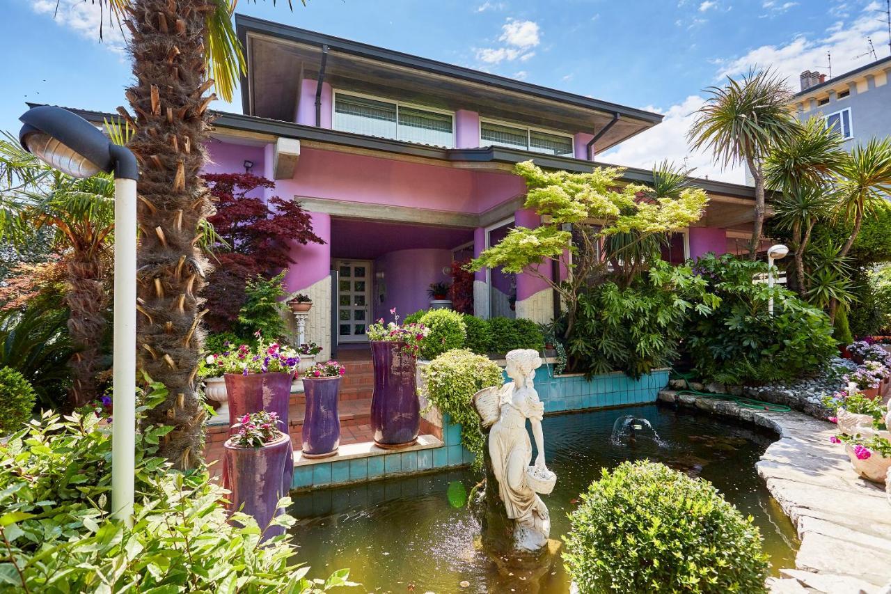 Hotel Villa Lilla Desenzano del Garda Luaran gambar