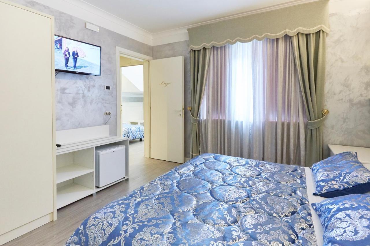 Hotel Villa Lilla Desenzano del Garda Luaran gambar