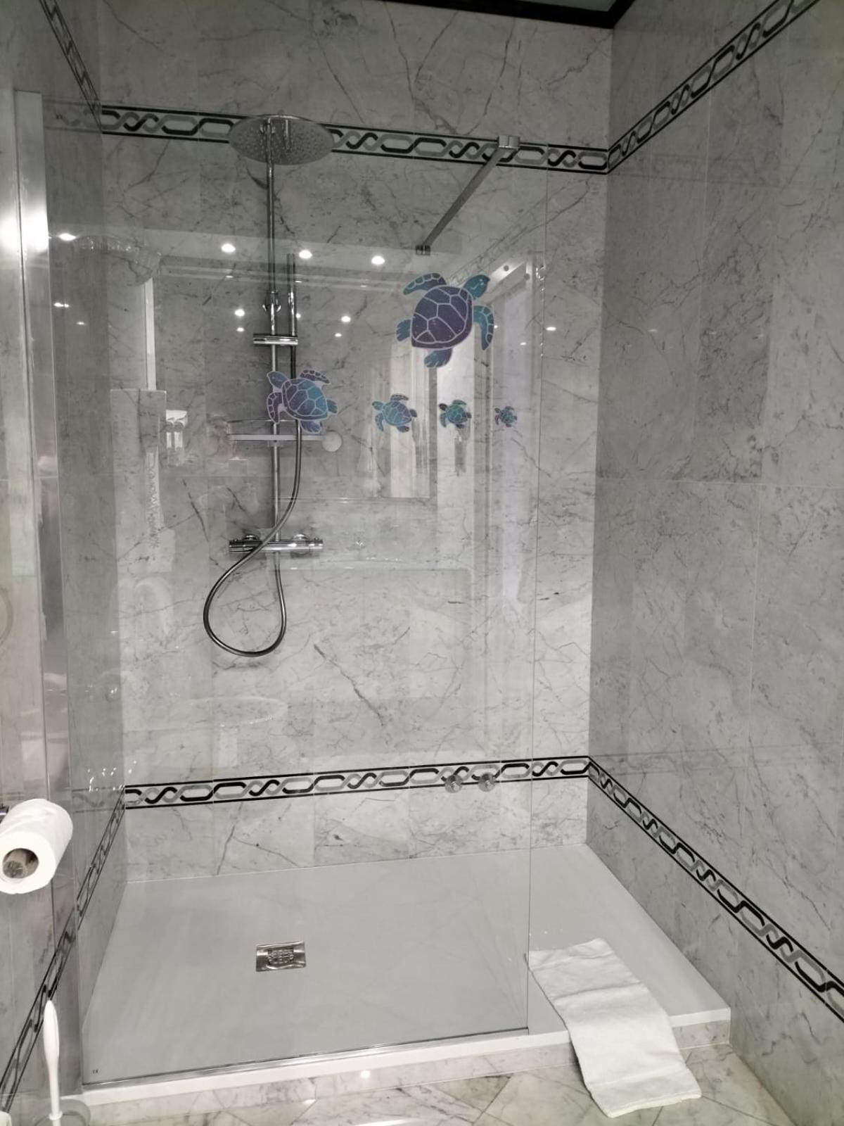 Hotel Villa Lilla Desenzano del Garda Luaran gambar
